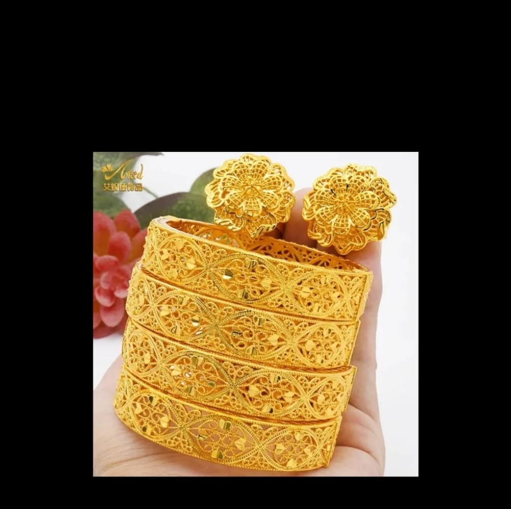 Bracelet